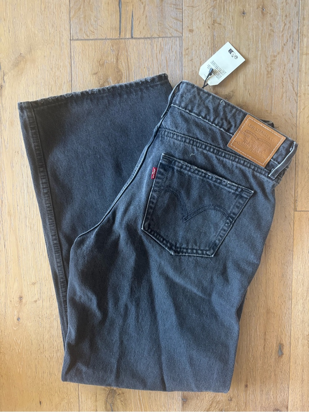 Classic Men's Black Straight-Leg Jeans